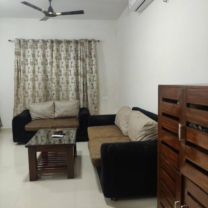 Kivi'S Kozy 2Bhk Luxurious Apartment Goa By Leela Homes 아르포라 외부 사진